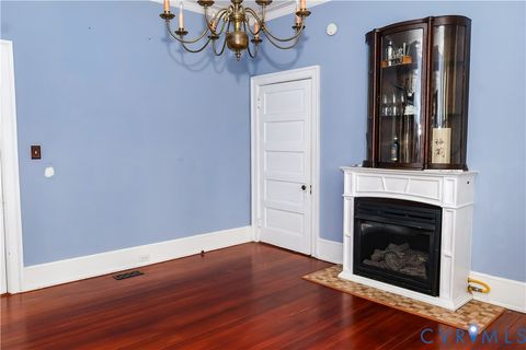 Tiny photo for 302 E Fillmore Street, Petersburg, VA 23803 (MLS # 2606761)