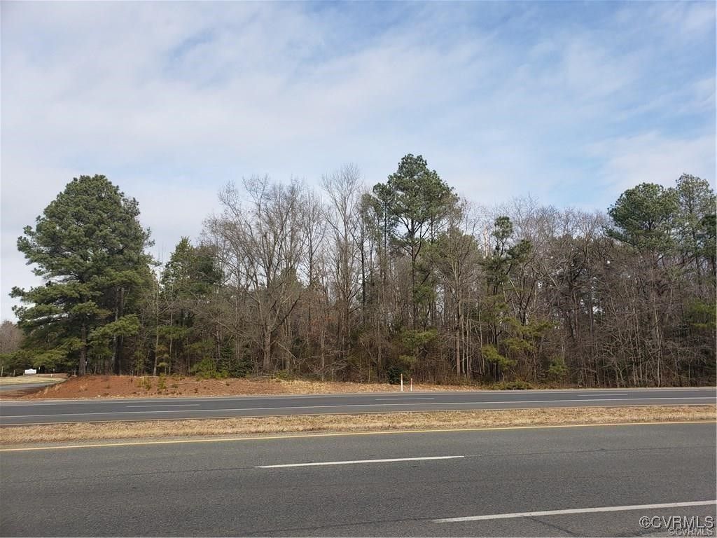 Photo for 5501 Whiteside Road, Sandston, VA 23150 (MLS # 2507520)