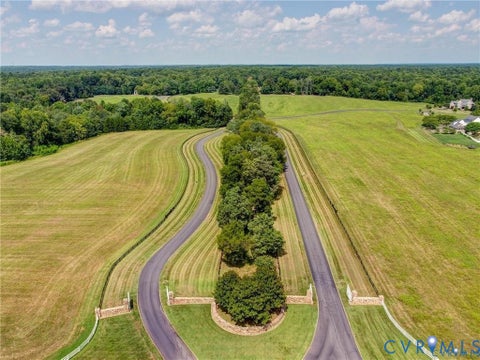 Tiny photo for 817 Dover Bluff Place, Manakin Sabot, VA 23103 (MLS # 2623351)