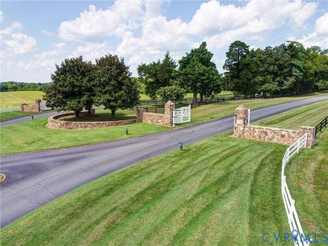 Tiny photo for 817 Dover Bluff Place, Manakin Sabot, VA 23103 (MLS # 2623351)