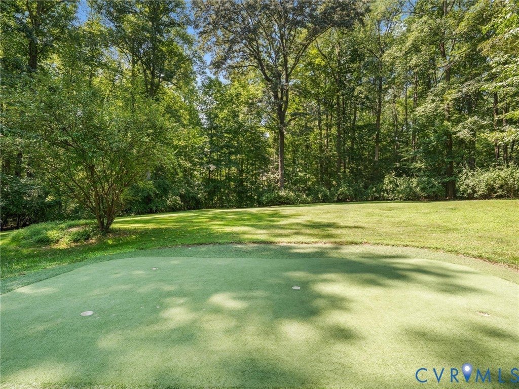 817 Dover Bluff Place
