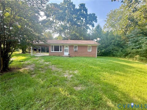 Photo of 2005 Cumberland Road, Farmville, VA 23901 (MLS # 2622032)