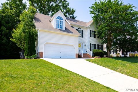 Photo of 11035 Greenline Court, Mechanicsville, VA 23116 (MLS # 2310604)