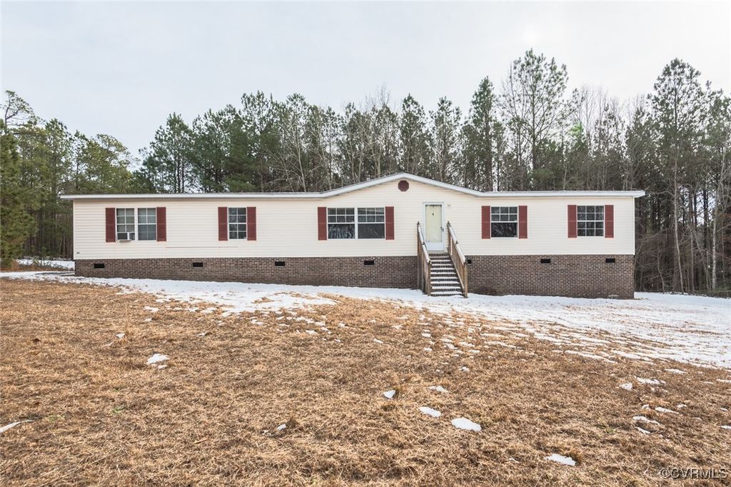 Photo for 27315 Perkins Road, North Dinwiddie, VA 23805 (MLS # 2500815)