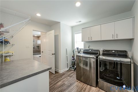 Tiny photo for 9013 Lavenham Place, Midlothian, VA 23112 (MLS # 2602537)