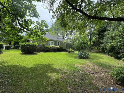 Tiny photo for 2201 Richmond Street, Hopewell, VA 23860 (MLS # 2616627)