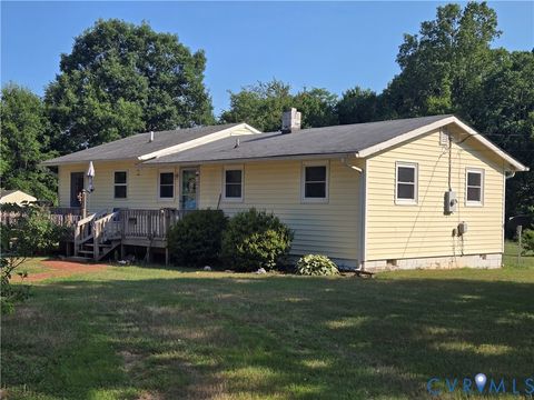 Tiny photo for 32 Raines RD, Cumberland, VA 23901 (MLS # 2617687)