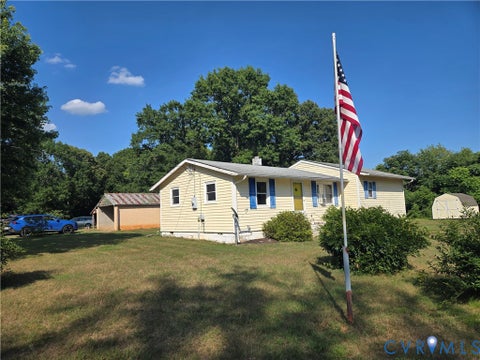 Photo of 32 Raines RD, Cumberland, VA 23901 (MLS # 2617687)