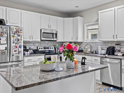 Tiny photo for 2111 North Avenue, Richmond, VA 23222 (MLS # 2523492)