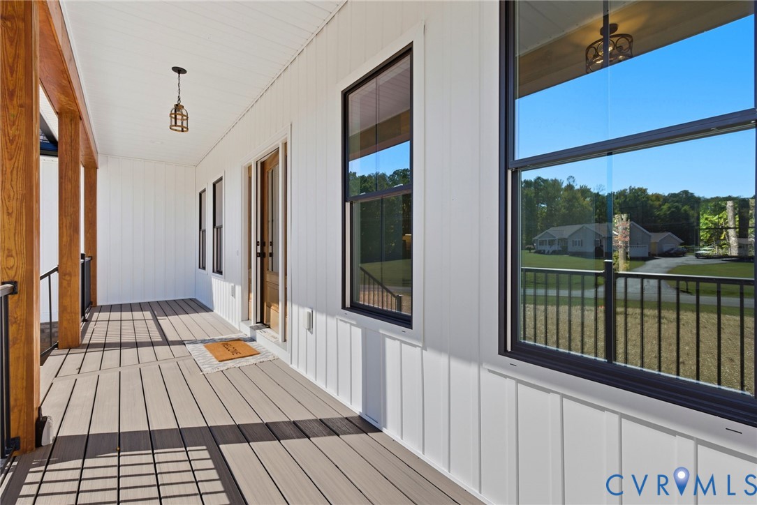 36 Anna Coves Boulevard