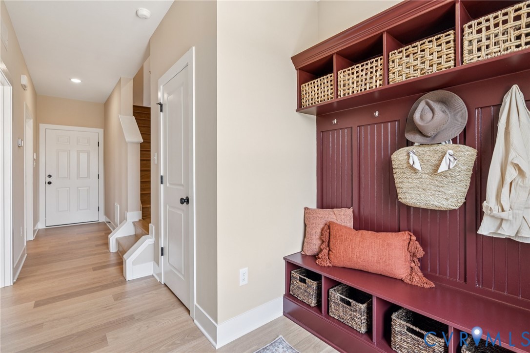 12021 Flowering Lavender Loop