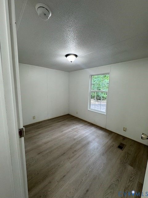 Tiny photo for 27413 Flank Road, North Dinwiddie, VA 23805 (MLS # 2617178)