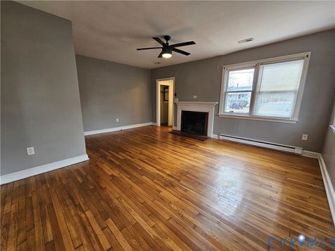 Tiny photo for 1929 Oakland Street, Petersburg, VA 23805 (MLS # 2600231)