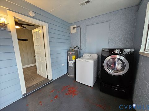 Tiny photo for 1929 Oakland Street, Petersburg, VA 23805 (MLS # 2600231)