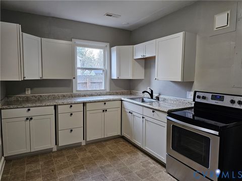 Tiny photo for 1929 Oakland Street, Petersburg, VA 23805 (MLS # 2600231)