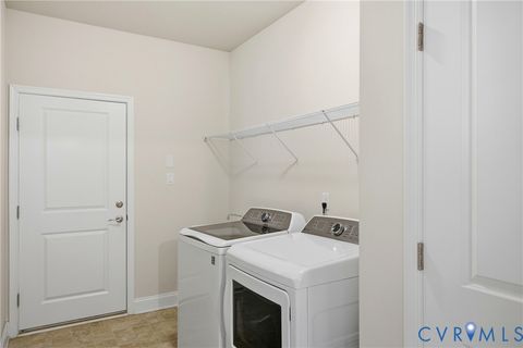 Tiny photo for 6101 Courage Trail, Chesterfield, VA 23832 (MLS # 2606142)