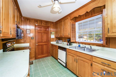 Tiny photo for 700 Lakeside Drive, Emporia, VA 23847 (MLS # 2629162)