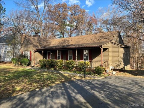 A home in South Chesterfield