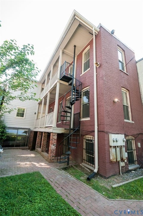 Tiny photo for 407 W Clay Street #B, Richmond, VA 23220 (MLS # 2613549)