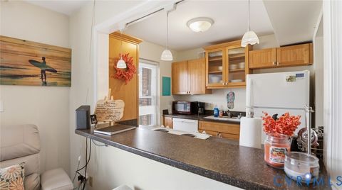 Tiny photo for 1020 Barclay Square, Virginia Beach, VA 23451 (MLS # 2603161)