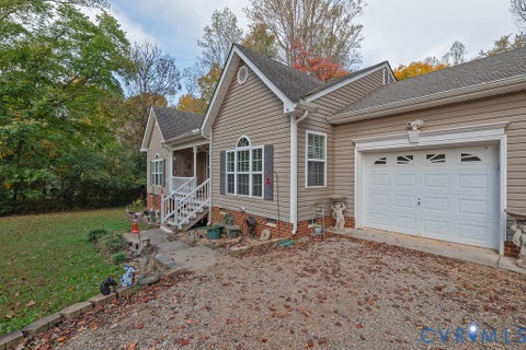 Tiny photo for 2498 Davis Mill Road, Goochland, VA 23063 (MLS # 2629068)