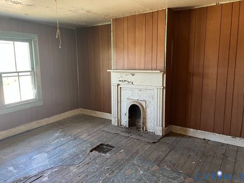 Tiny photo for 606-608 Cameron Street, Petersburg, VA 23803 (MLS # 2606340)