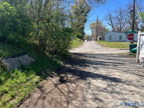 Tiny photo for 606-608 Cameron Street, Petersburg, VA 23803 (MLS # 2606340)