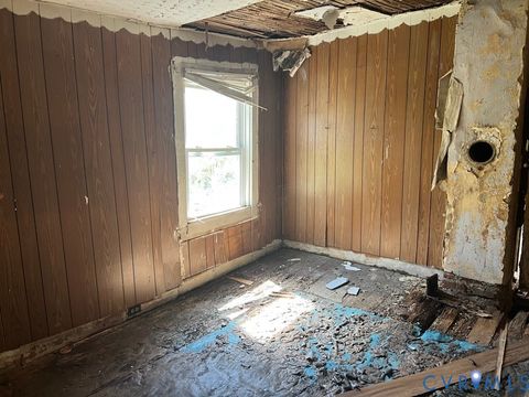 Tiny photo for 606-608 Cameron Street, Petersburg, VA 23803 (MLS # 2606340)