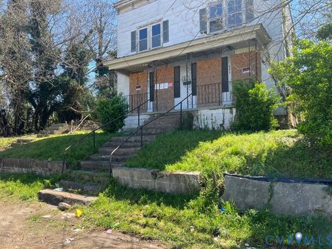 Photo of 606-608 Cameron Street, Petersburg, VA 23803 (MLS # 2606340)