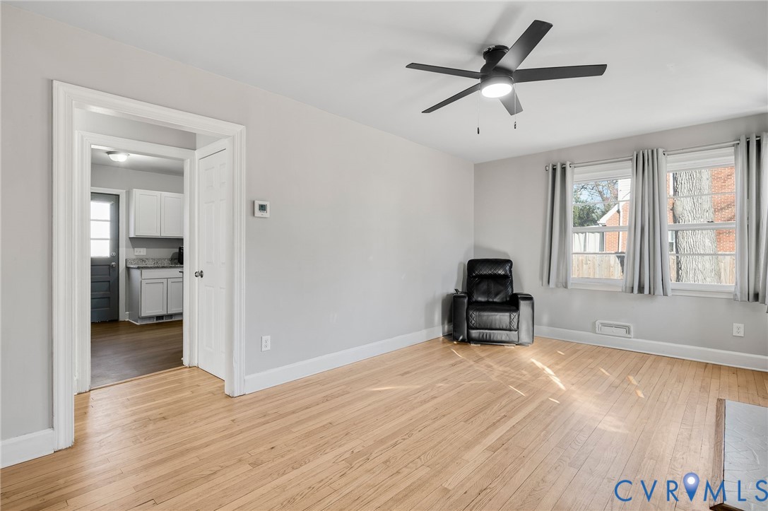 12316 Buckingham Street