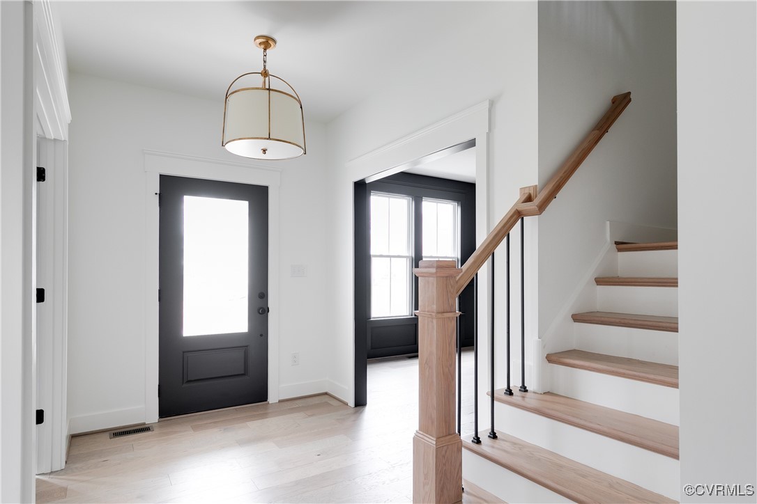 4806 Lake Summer Loop