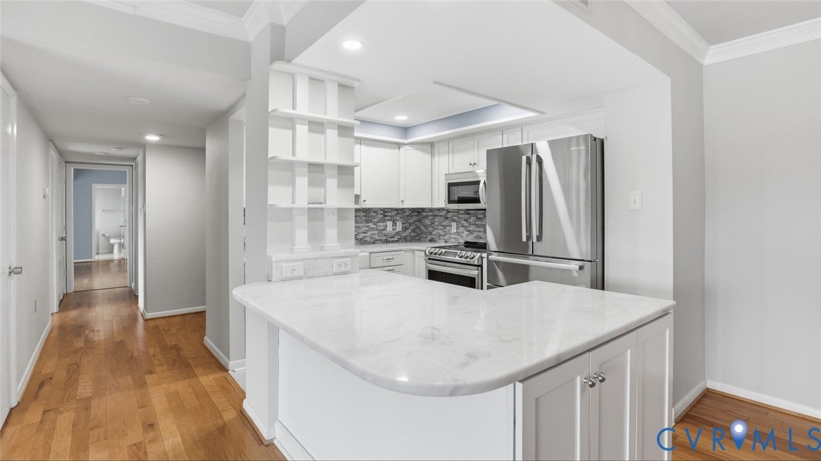 2956 Hathaway Road U510