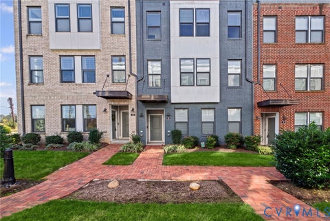 Photo of 15 Flatwater Row #B, Henrico, VA 23231 (MLS # 2629061)