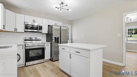 Tiny photo for 8183 Burnside Court, Mechanicsville, VA 23116 (MLS # 2528971)