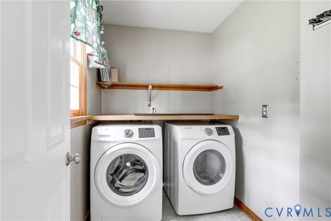 Tiny photo for 10107 Grove Crest Court, North Chesterfield, VA 23236 (MLS # 2627552)