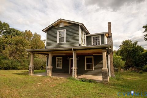 21727 Farmers Lane Jetersville VA 23083