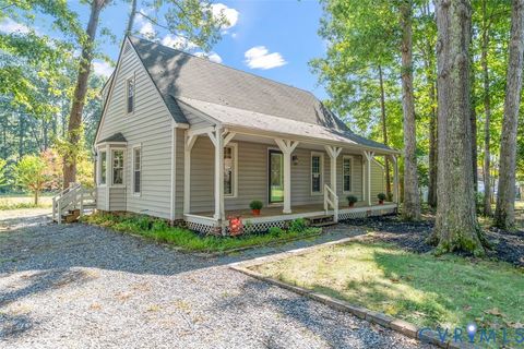 Photo of 4307 Ketcham Drive, Chesterfield, VA 23832 (MLS # 2526579)