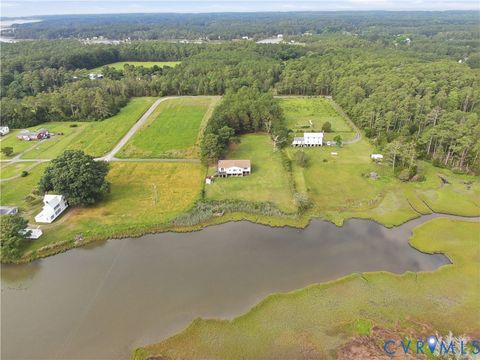 Tiny photo for 379 Piney Point Road, Onemo, VA 23130 (MLS # 2617534)