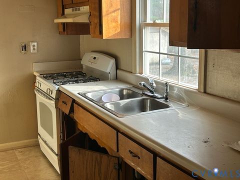 Tiny photo for 13001 Courthouse Road, Dinwiddie, VA 23841 (MLS # 2600152)