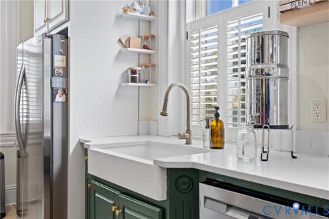 Tiny photo for 310 N 23rd Street, Richmond, VA 23223 (MLS # 2622129)