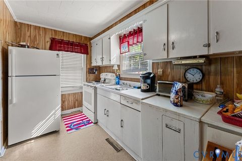 Tiny photo for 1276 Skipjack Road, Sandy Point, VA 22577 (MLS # 2609276)
