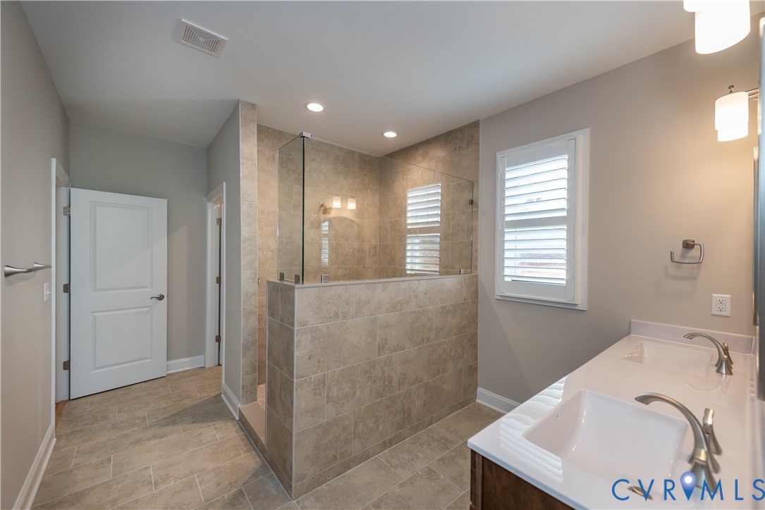 12542 North Readers Lane