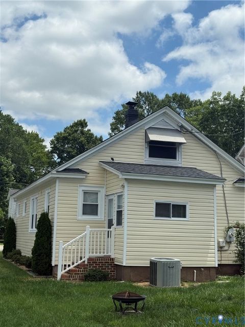 Tiny photo for 714 Lafayette Avenue, Colonial Heights, VA 23834 (MLS # 2617143)