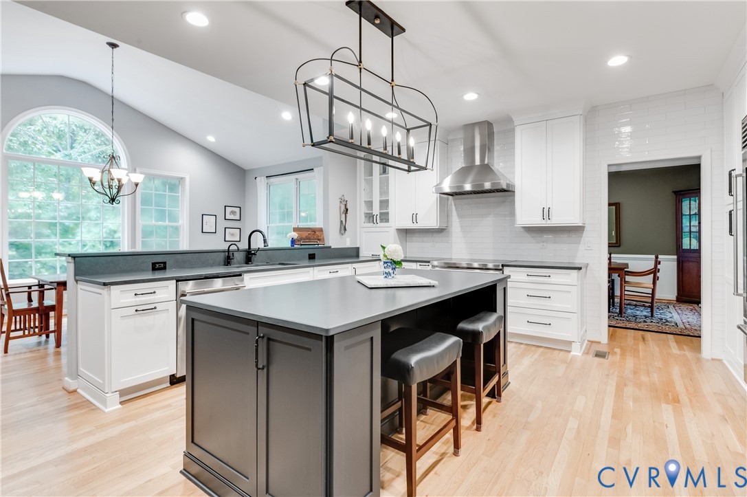 4415 Lake Summer Court
