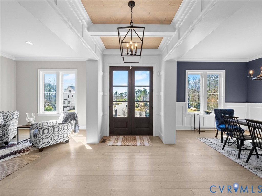 2100 Tulip Hill Drive