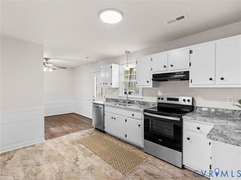 Tiny photo for 10507 Oakforest Court, Chesterfield, VA 23832 (MLS # 2604290)