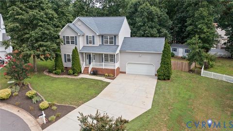 Tiny photo for 7807 Clover Ridge Place, Midlothian, VA 23832 (MLS # 2618777)