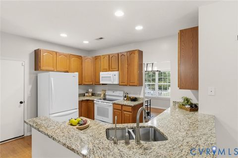 Tiny photo for 7807 Clover Ridge Place, Midlothian, VA 23832 (MLS # 2618777)
