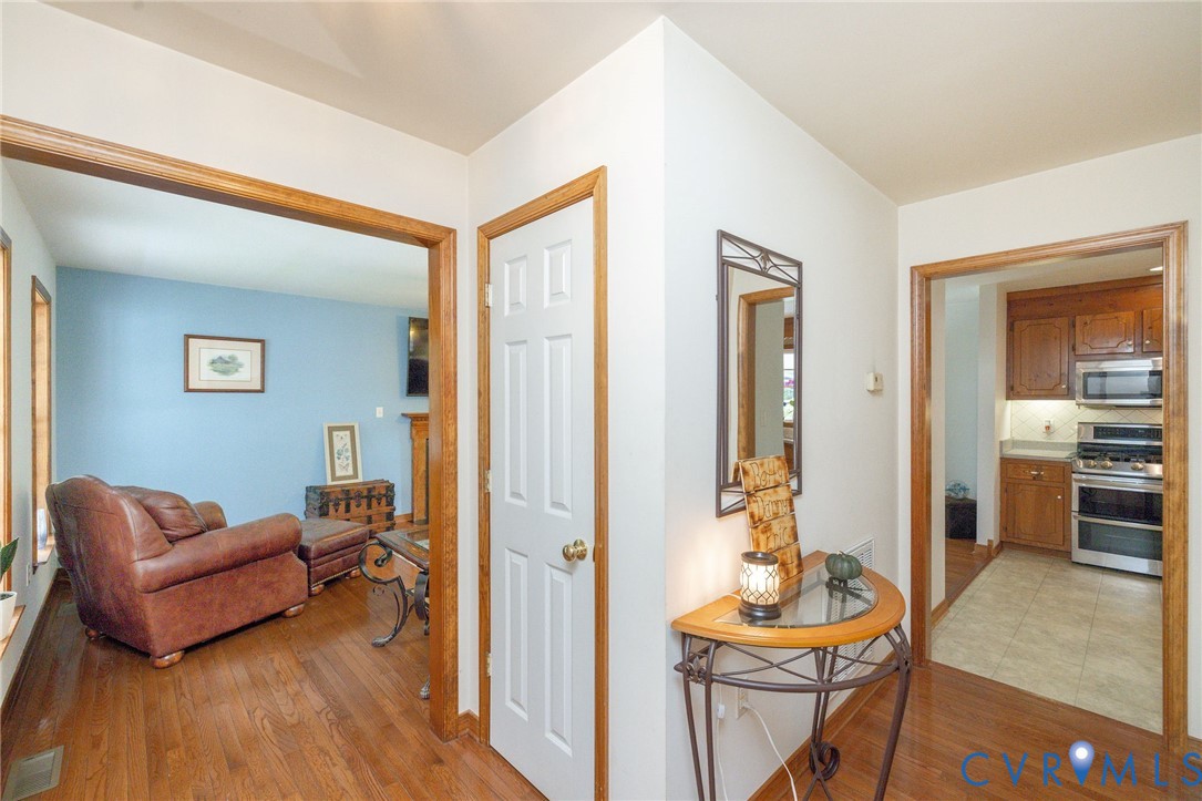2933 Deercreek Trail