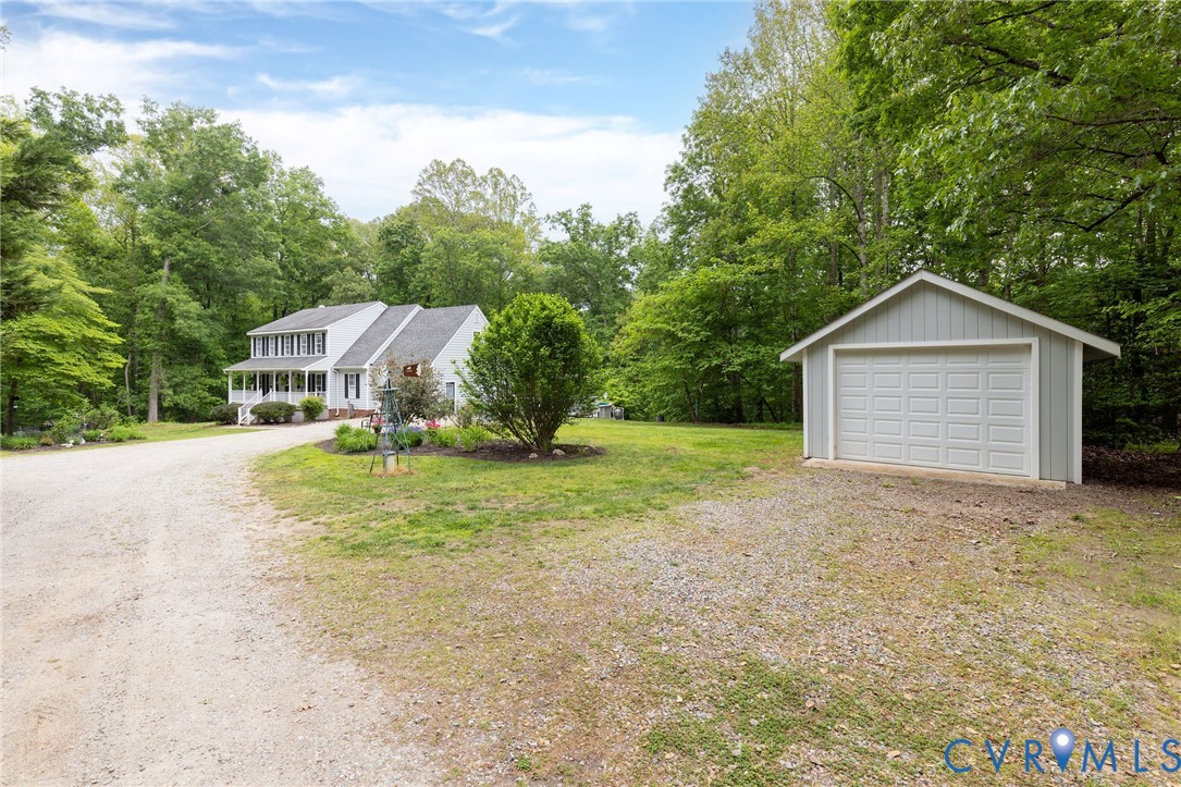 2933 Deercreek Trail